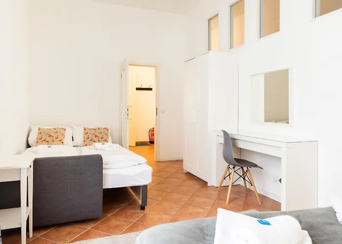 Big Aprtment In Berlin-friedrichshain