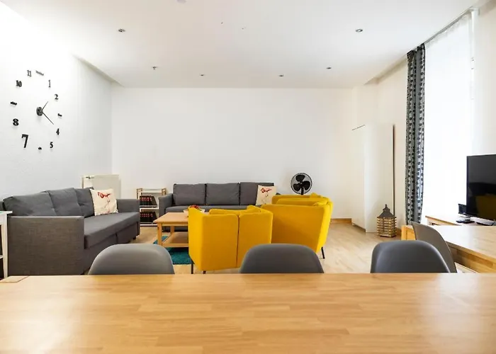 Big Aprtment In Berlin-friedrichshain